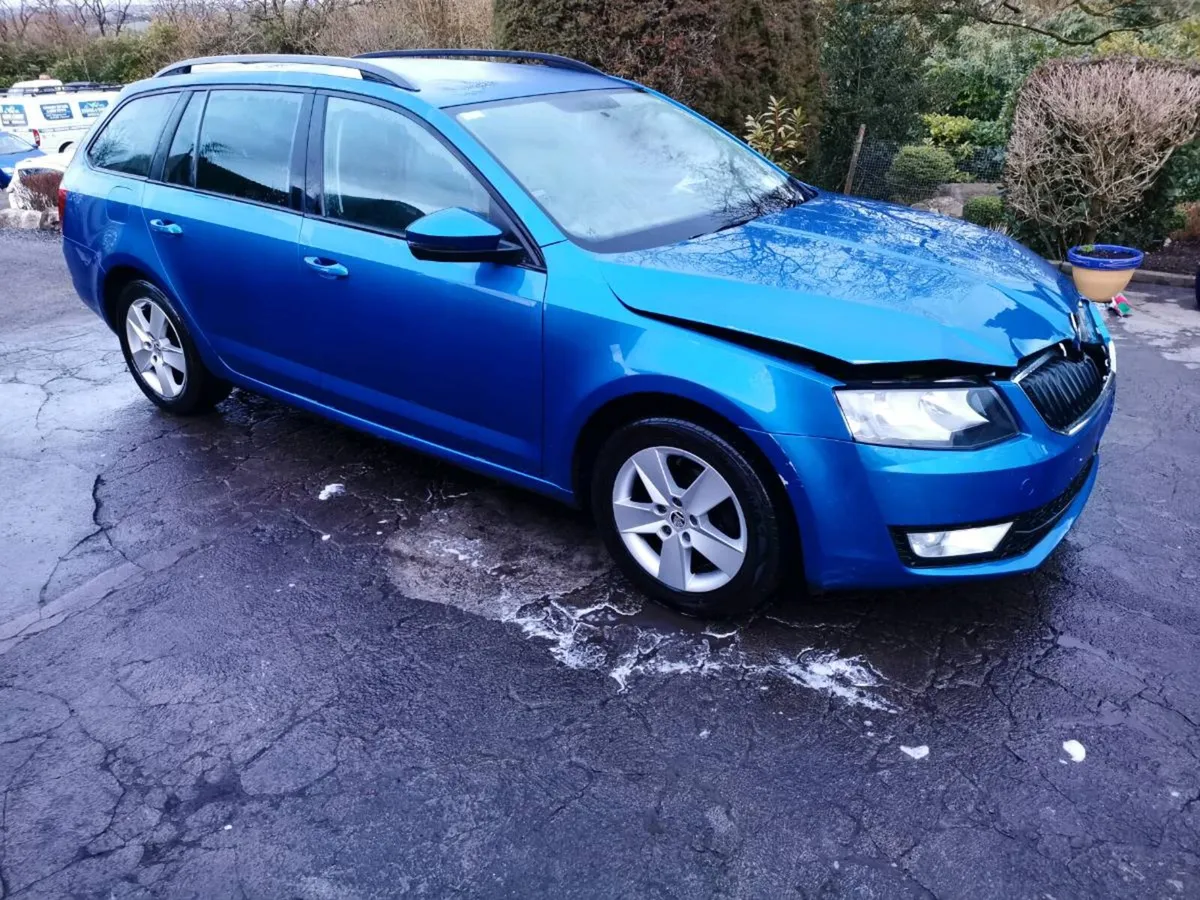152 Skoda Octavia Estate - Image 1