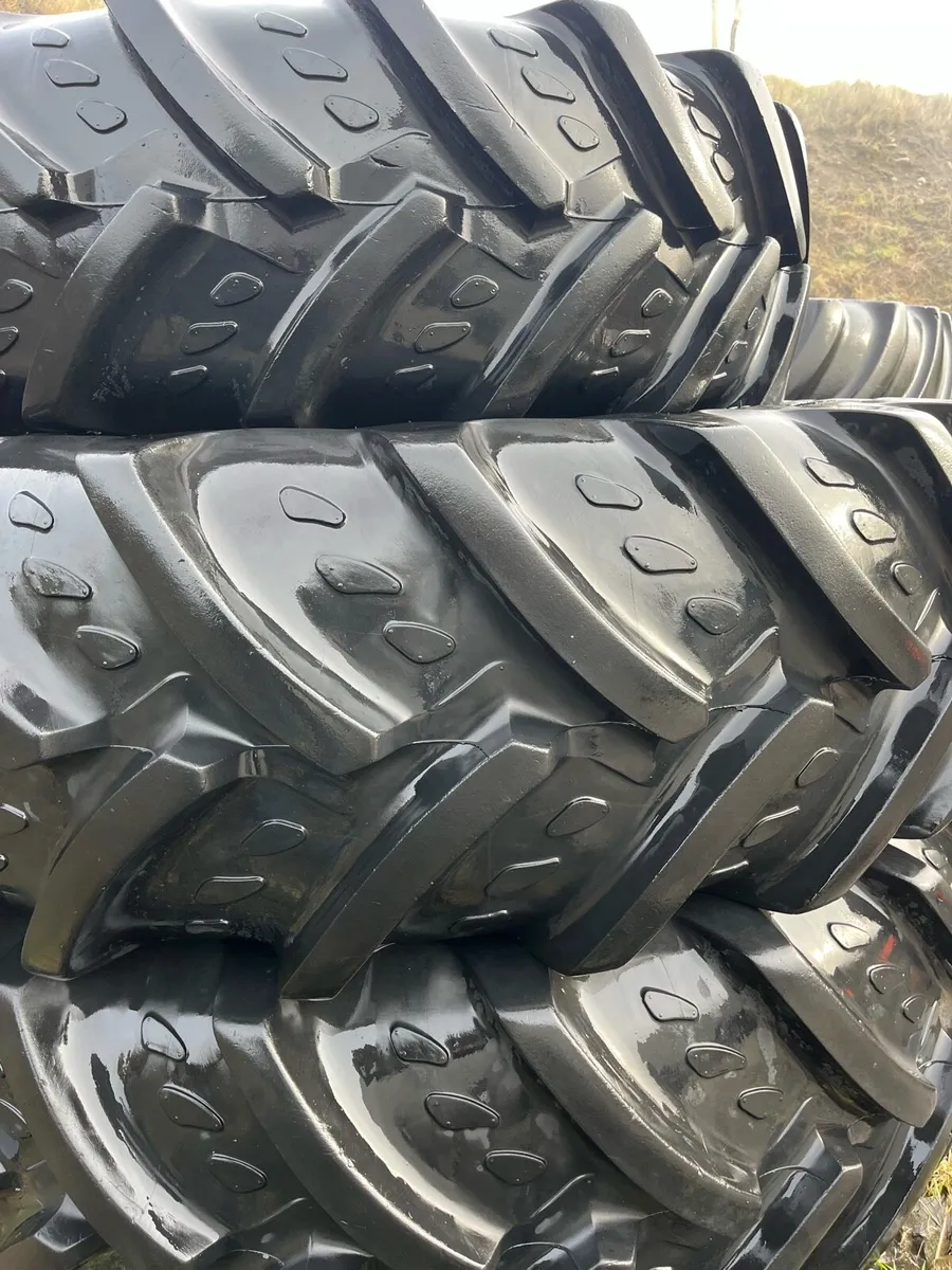 Tractor wheels - Image 2