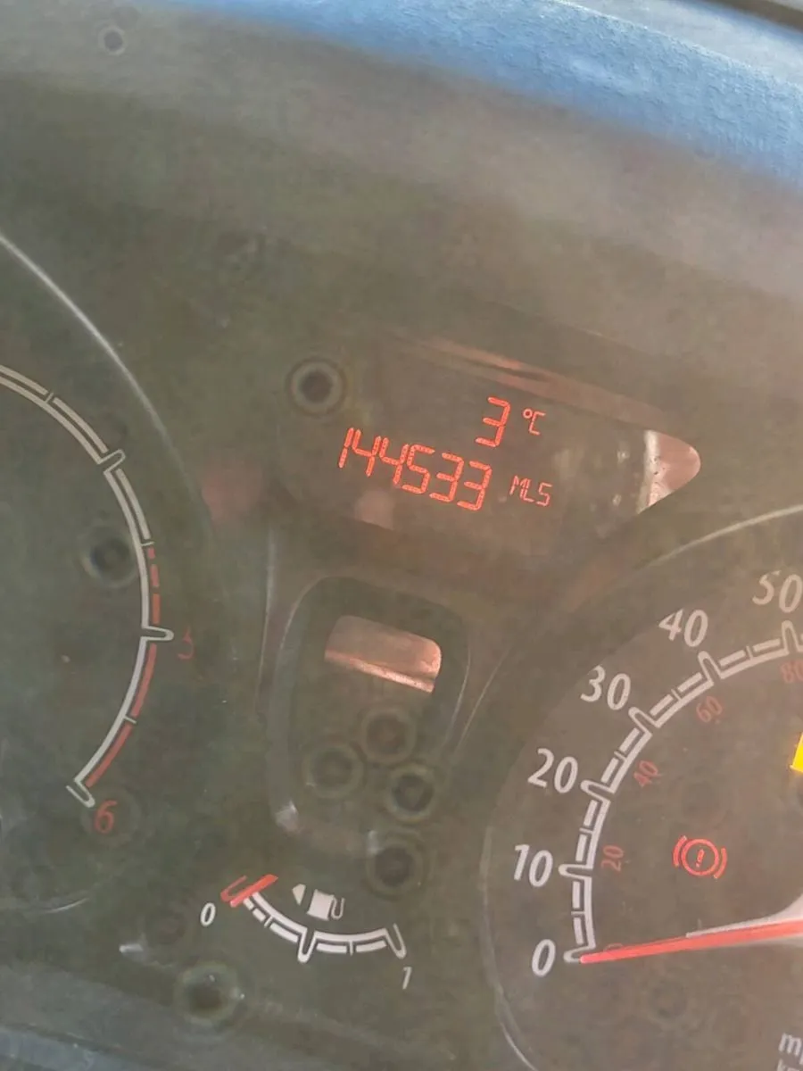 Ford fiesta - Image 4