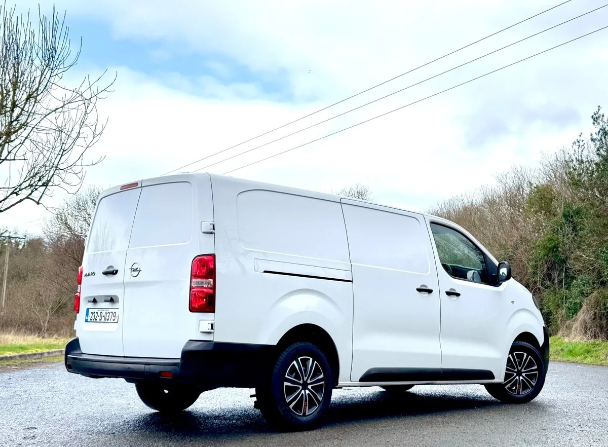 2023 Opel Vivaro LWB 1.5 D - Image 4