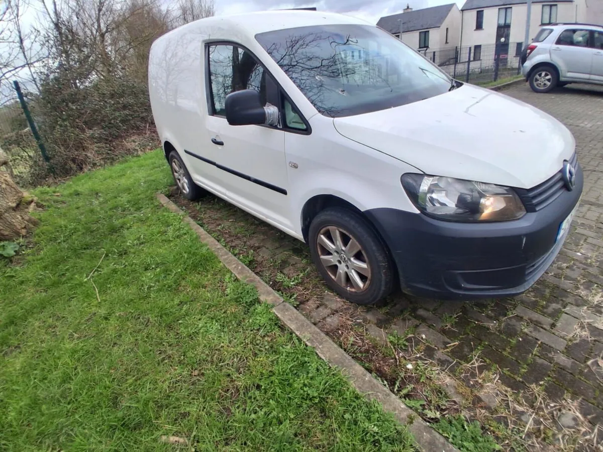 Volkswagen Caddy 2012 - Image 2