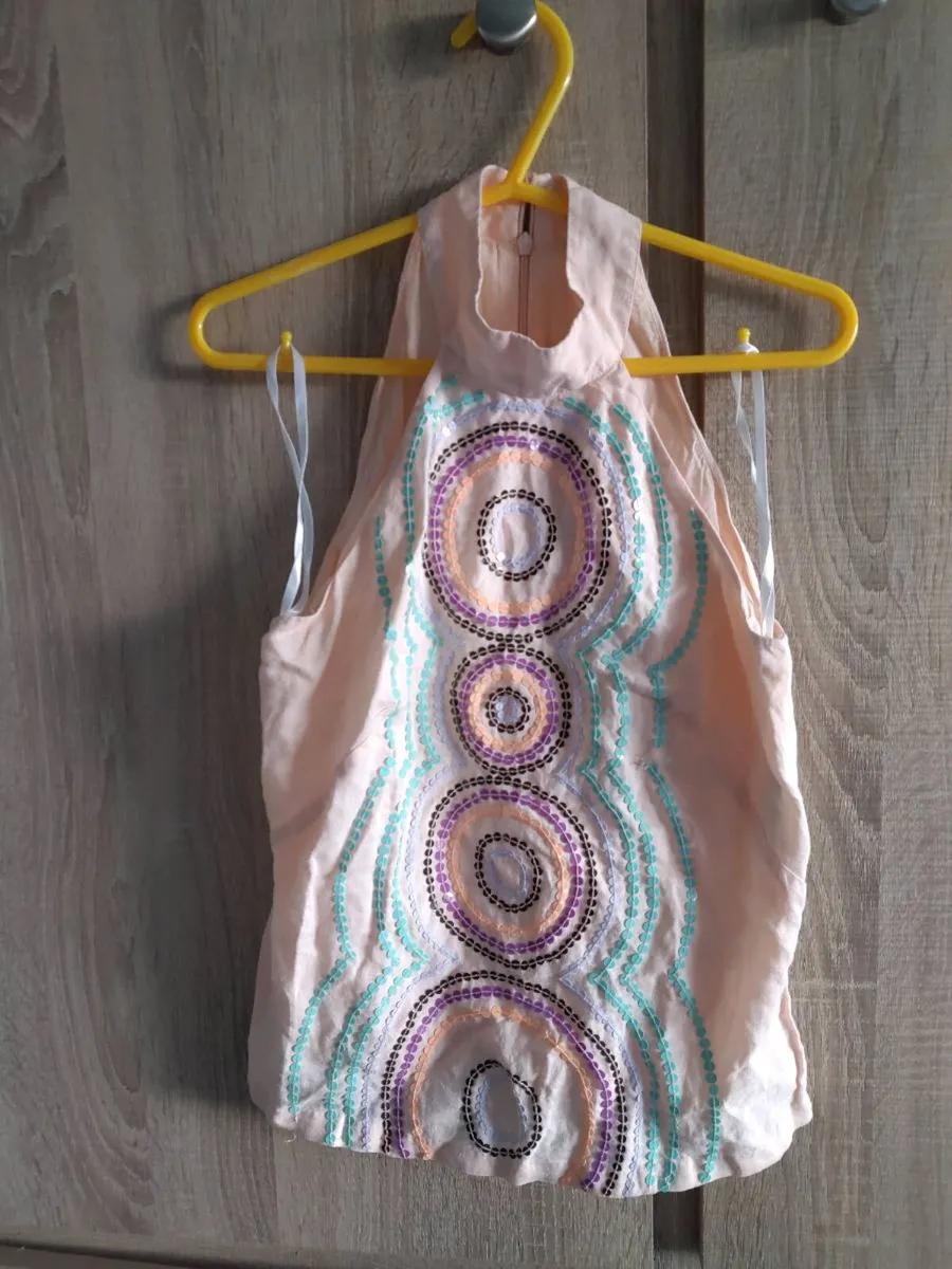 Cotton french connection top size fits Xs and s - Image 1