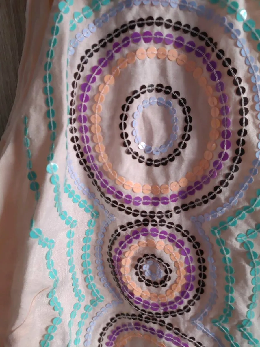 Cotton french connection top size fits Xs and s - Image 4