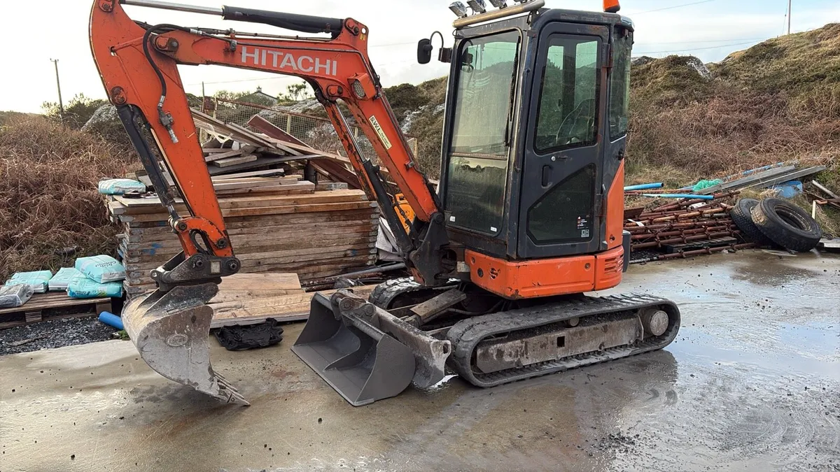 Hitachi zx26