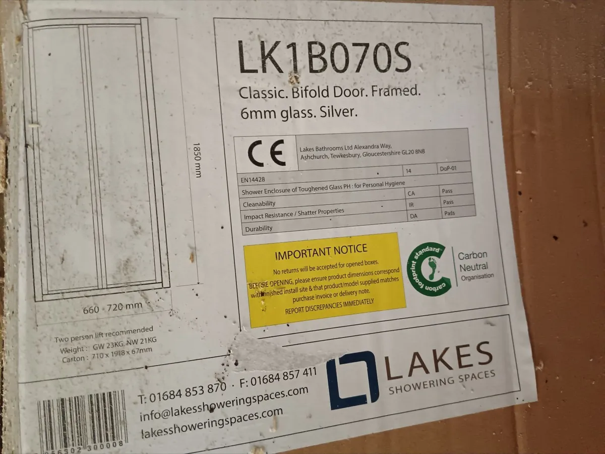 Shower enclosure - Image 1