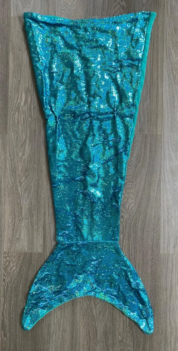 NEW Reversible Sequin Mermaid Tail Blanket - Image 2