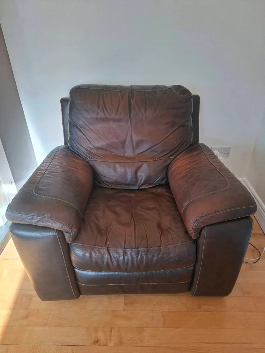 Leather sofa set - Image 3