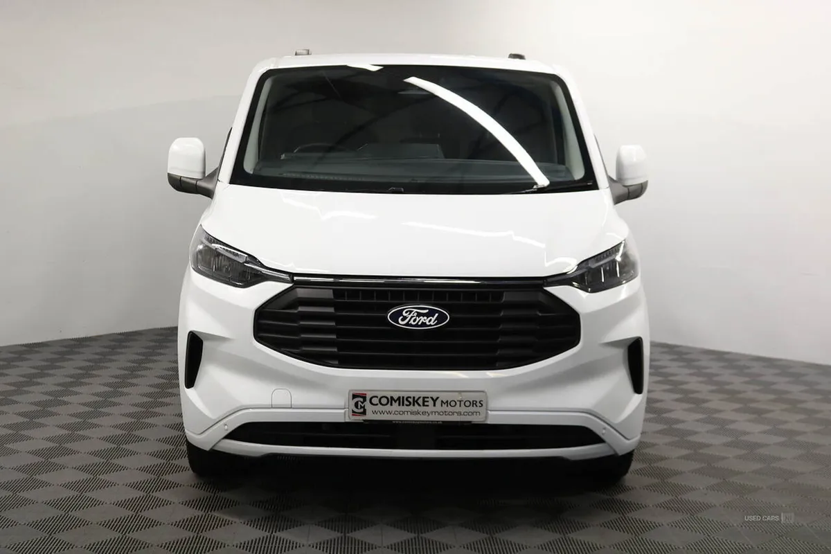 Ford Transit Custom 300 EcoBlue Limited - Image 2
