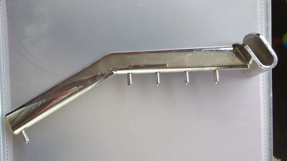 chrome wall slats for hanging like new barely used - Image 2