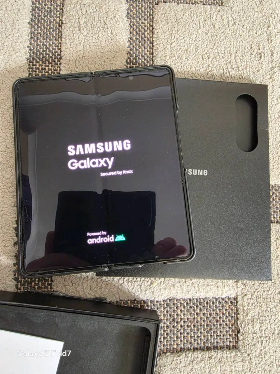 Samsung Z Fold 5 256G - Image 3