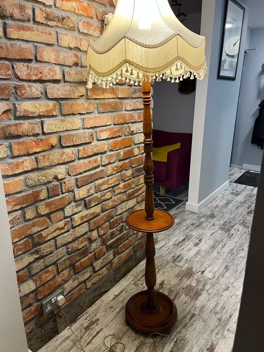 Vintage floor lamp - Image 1