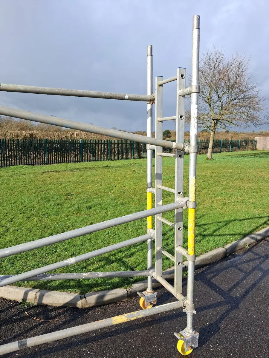 Aluminium scaffolding tower for sale - Image 3