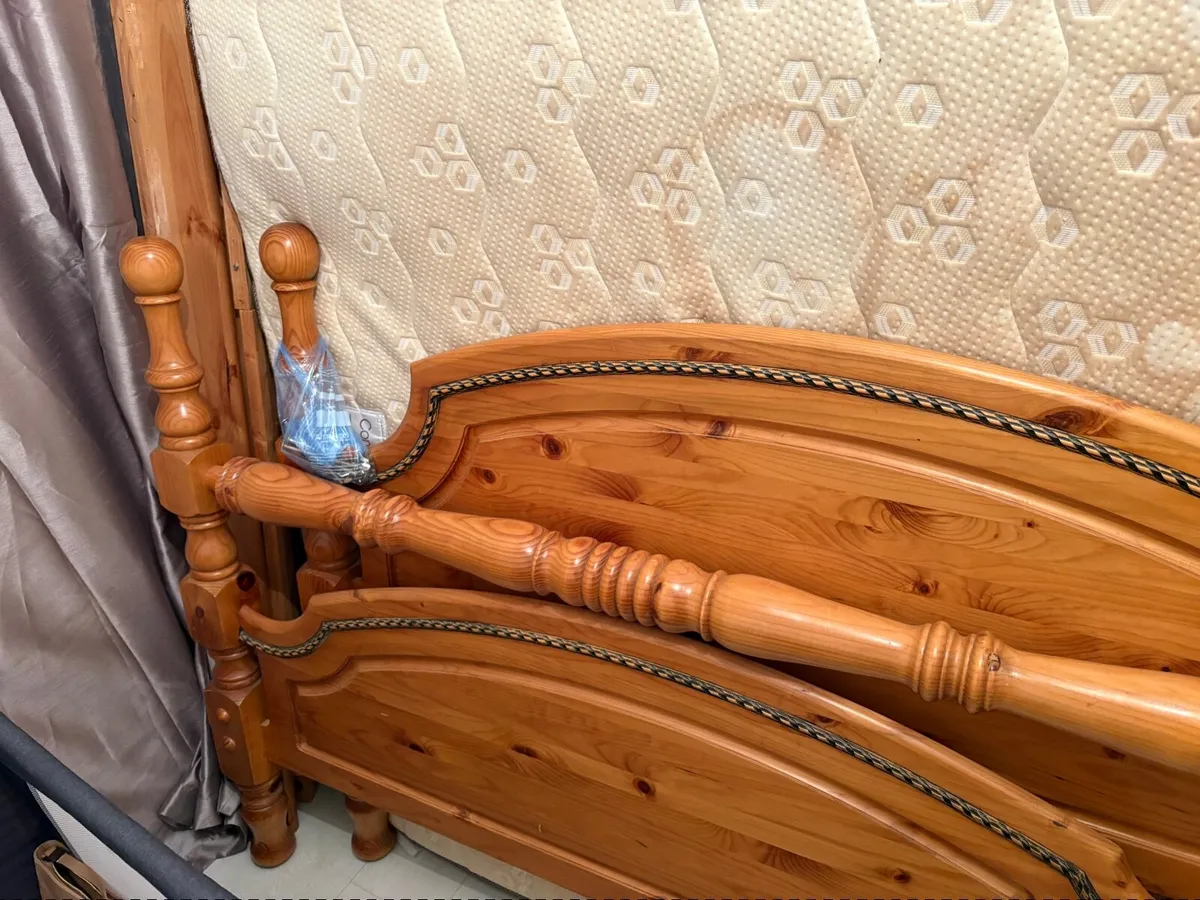 High post double bed frame - Image 1