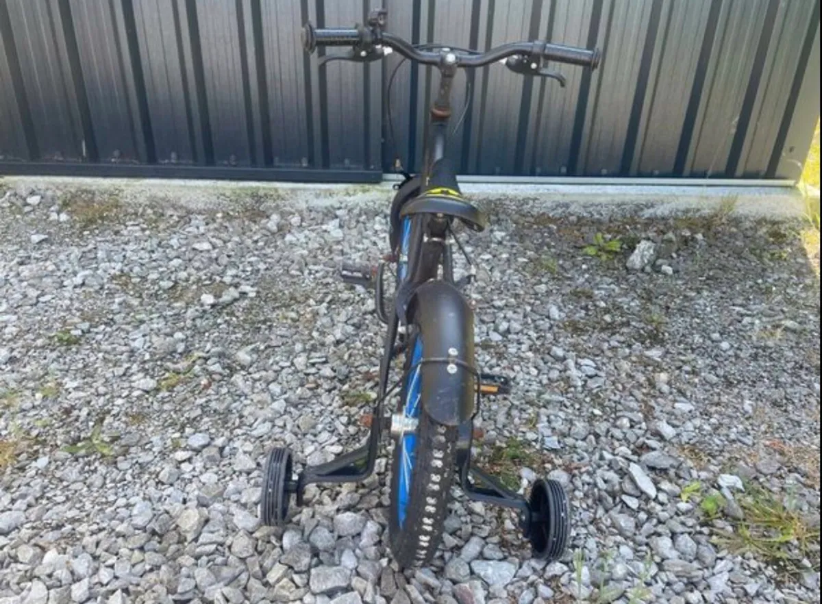 Kids Batman Bicycle - Image 4