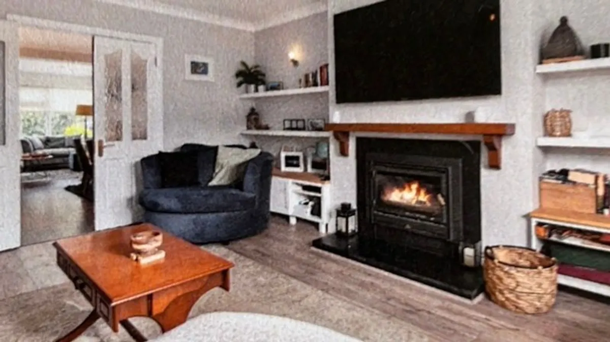 Large swivel Sofa chair - Image 4