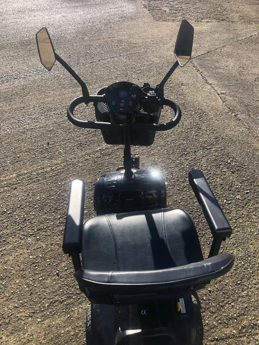 Compact mobility scooter - Image 3