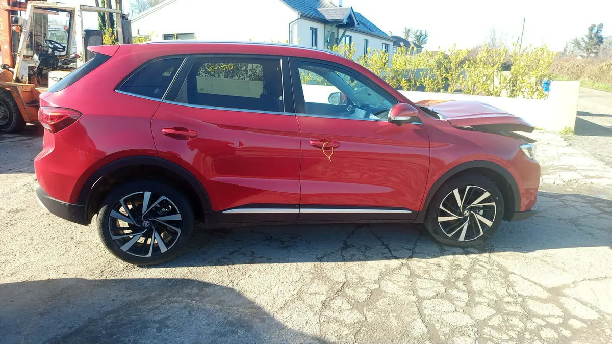 2025 MG ZS TROPHY HEV AUTO 1.5 HYBRID FOR PARTS! - Image 3