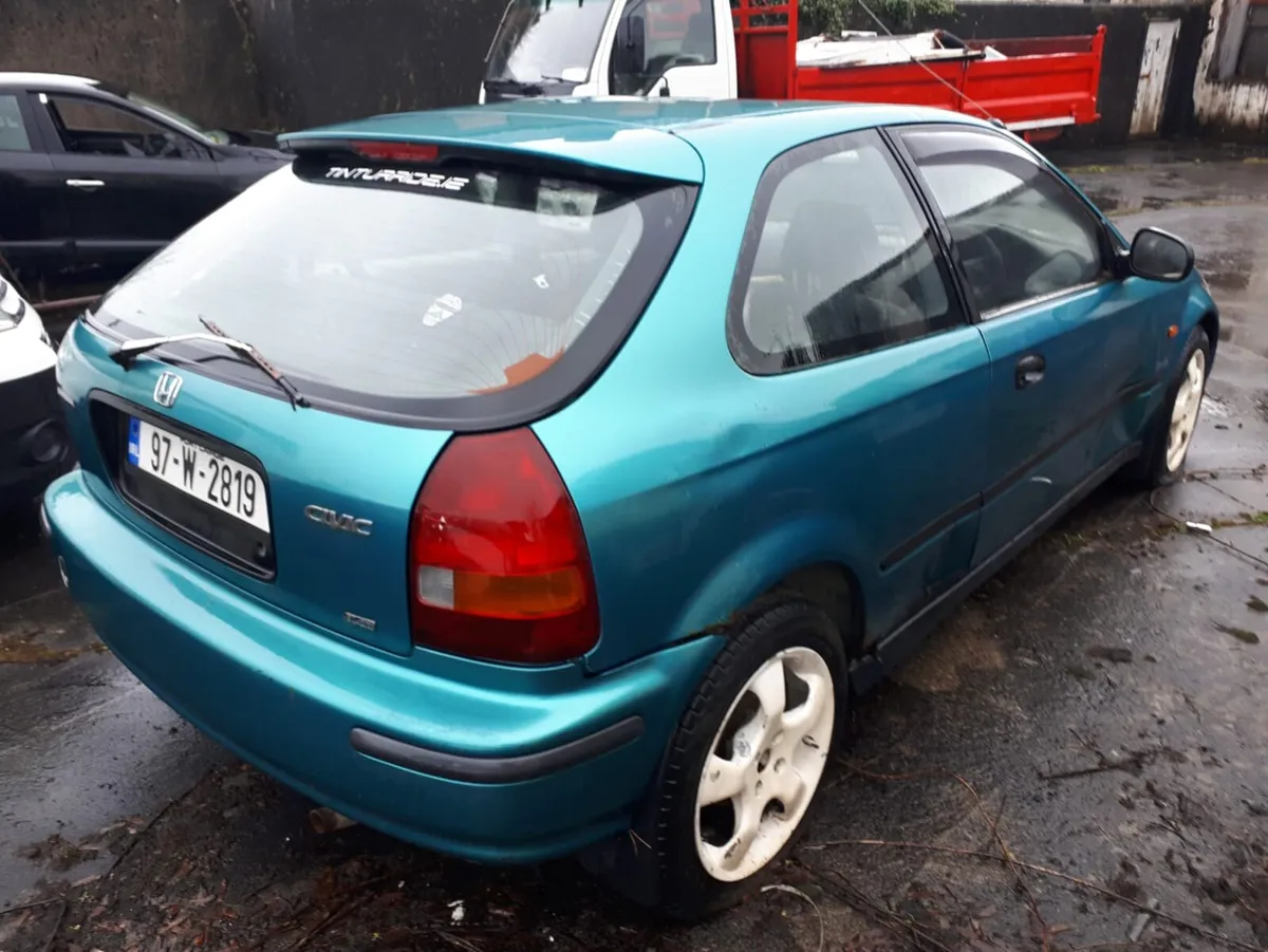 Honda civic 1.4i mini breaking parts - Image 4