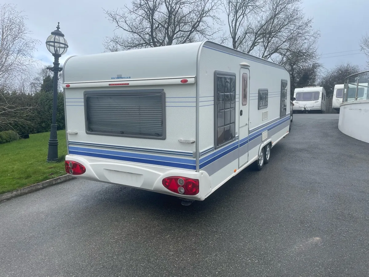 5 Birth hobby caravan - Image 4