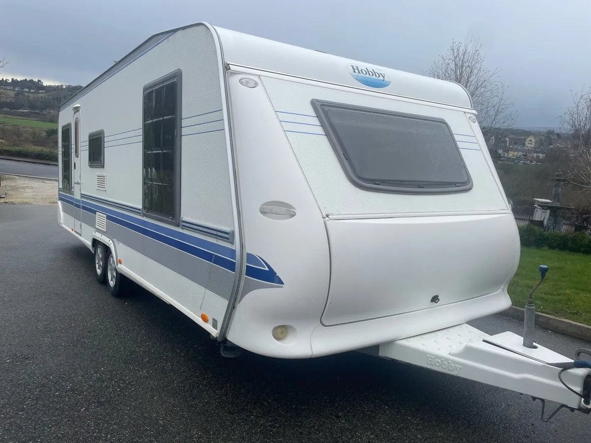 5 Birth hobby caravan - Image 1
