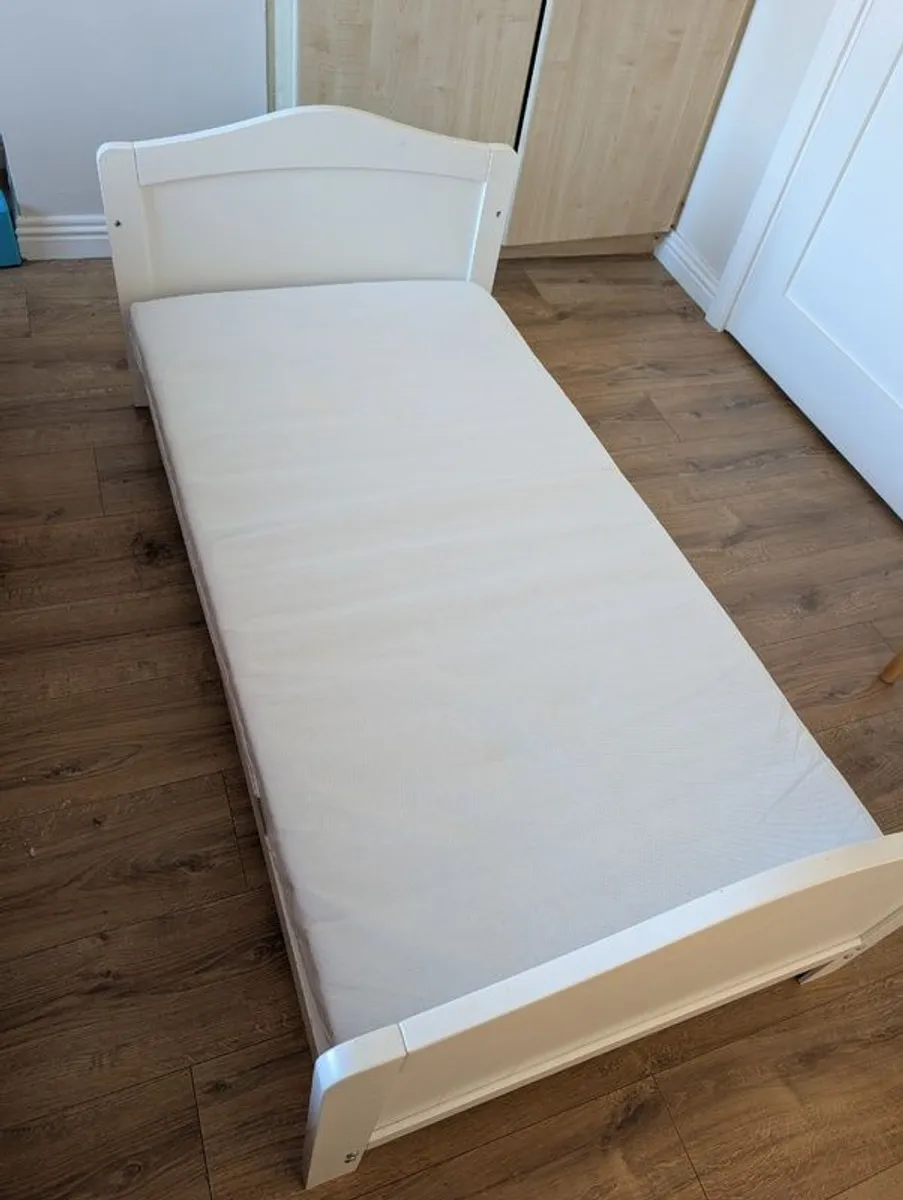 Baby Elegance Toddler bed and premium mattress - Image 3