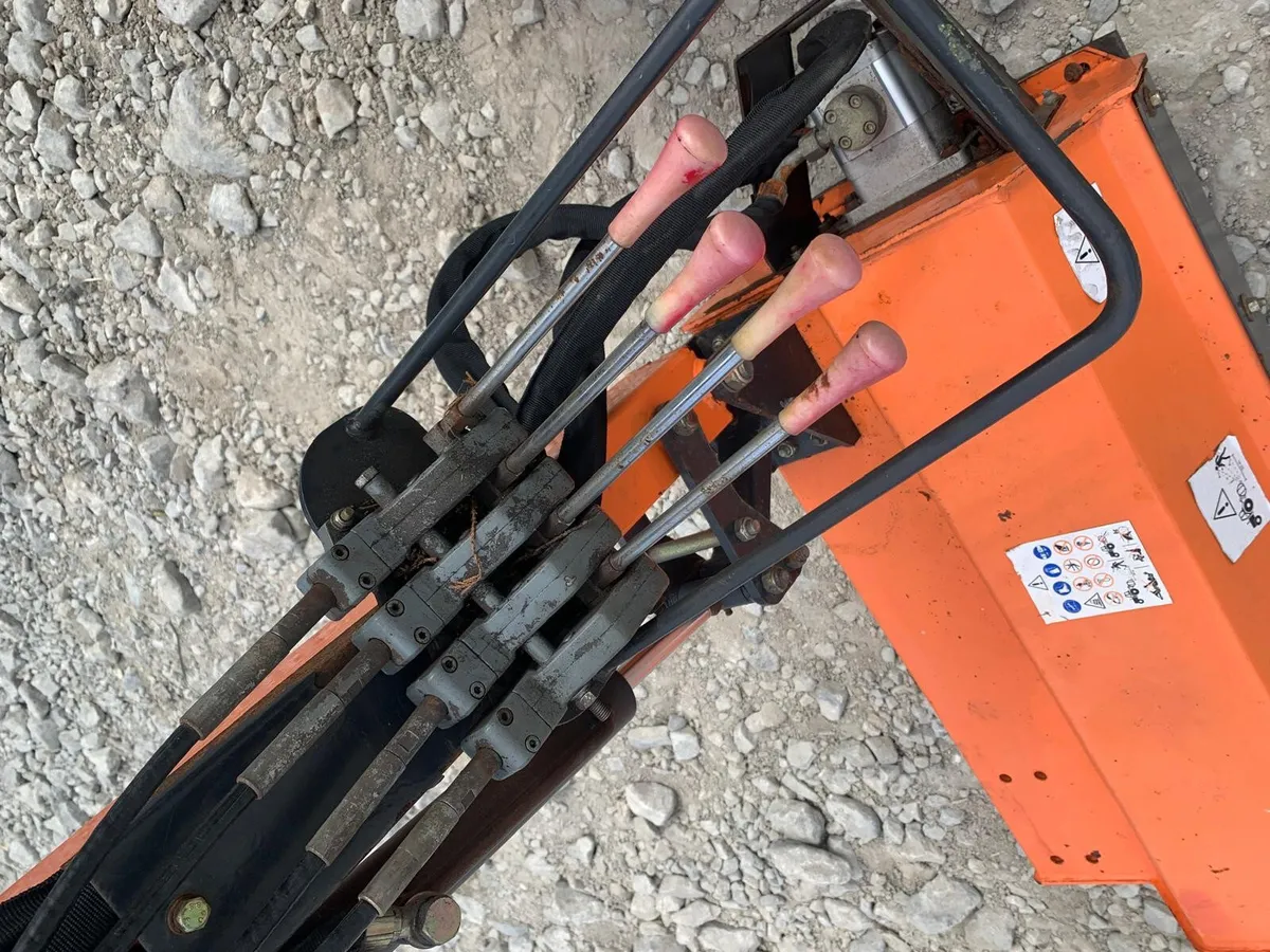 AGRIMASTER AM80 COMPACT HEDGECUTTER, Shop soiled - Image 3