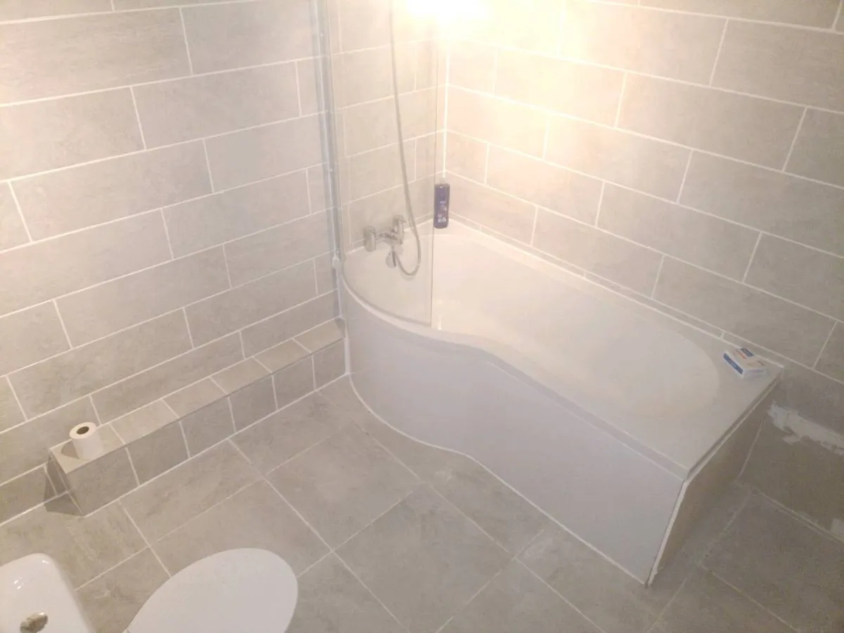 Bathroom Renovations - Image 4