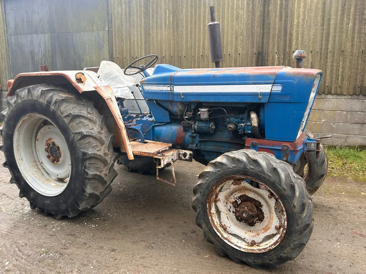 Ford 5000 4WD - Image 3