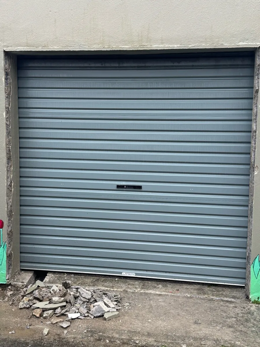 Autoroller Garage Door & 2 teak doors & window - Image 1