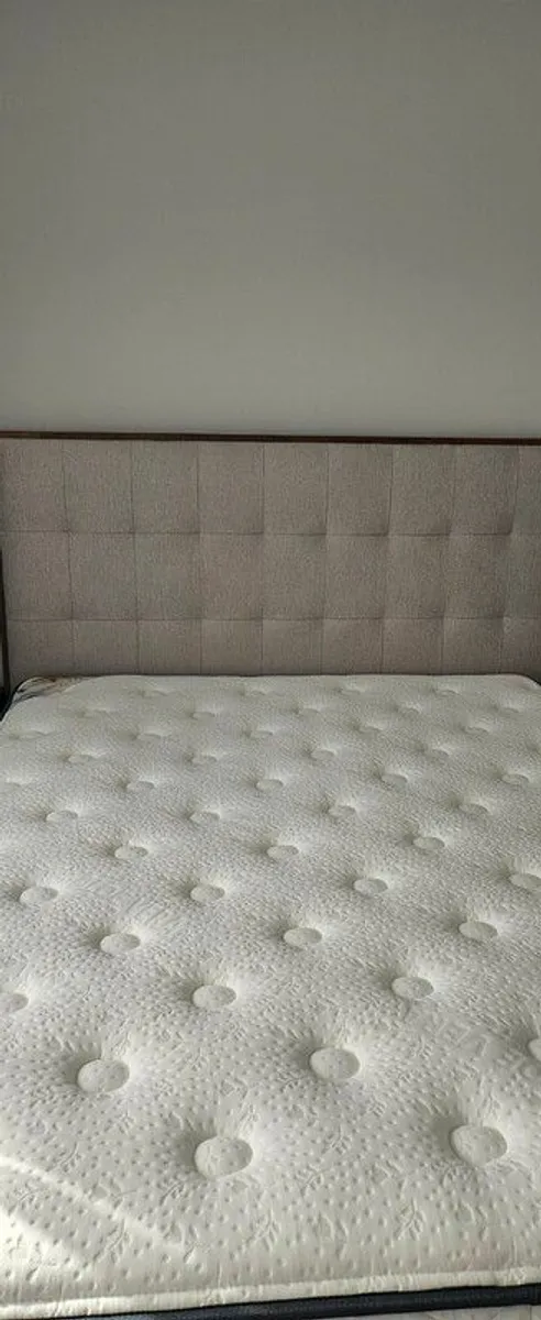 mattress - Image 1