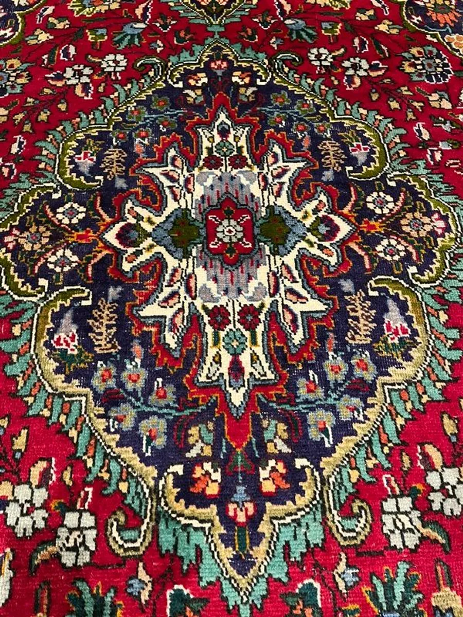 Persian Tabriz Rug 295 x 200 cm (9.7 x 6.6 ft) - Hand-Knotted - Image 3