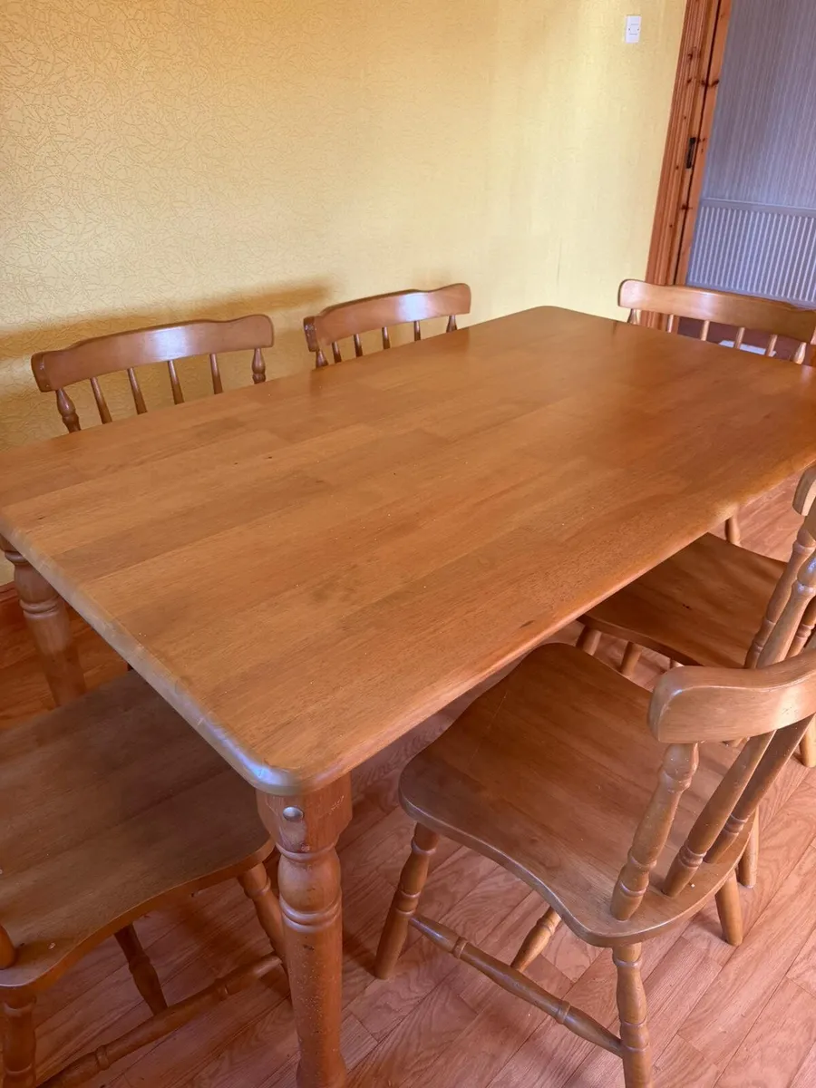 Dining Table and 6 chairs - Image 1