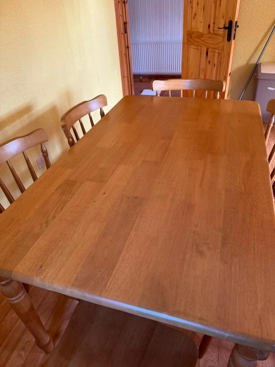 Dining Table and 6 chairs - Image 2