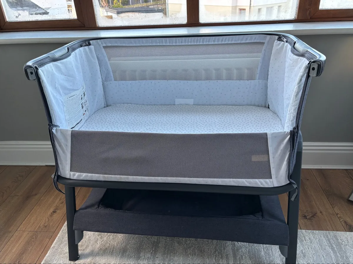 Tutti Bambini CoZee Co-Sleeper - Image 4