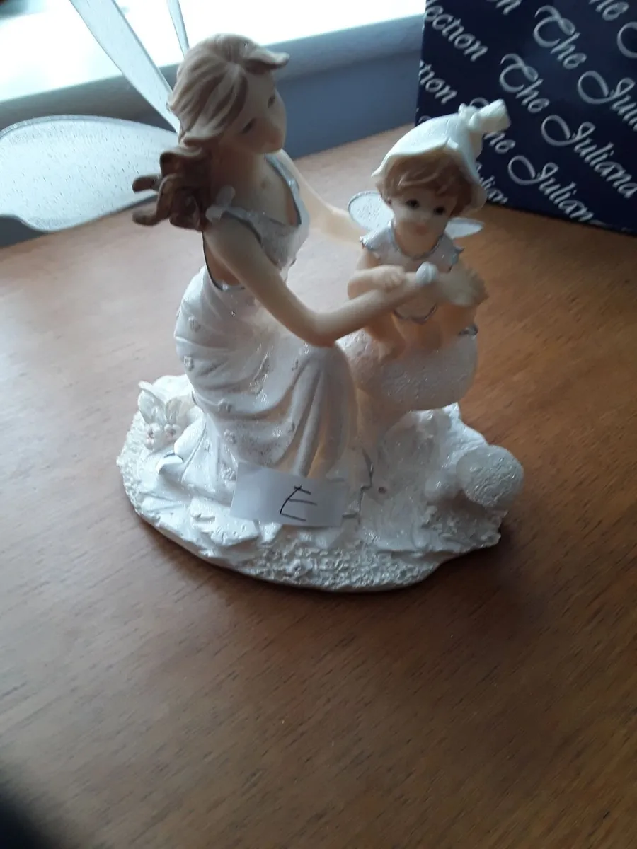 Selection of fairy ornaments in boxes - Image 3