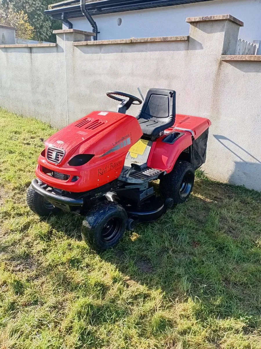 Ride on lawnmower - Image 2