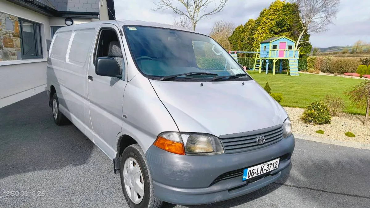 2006 Toyota Hiace Extra Long Wheel Base - Image 1