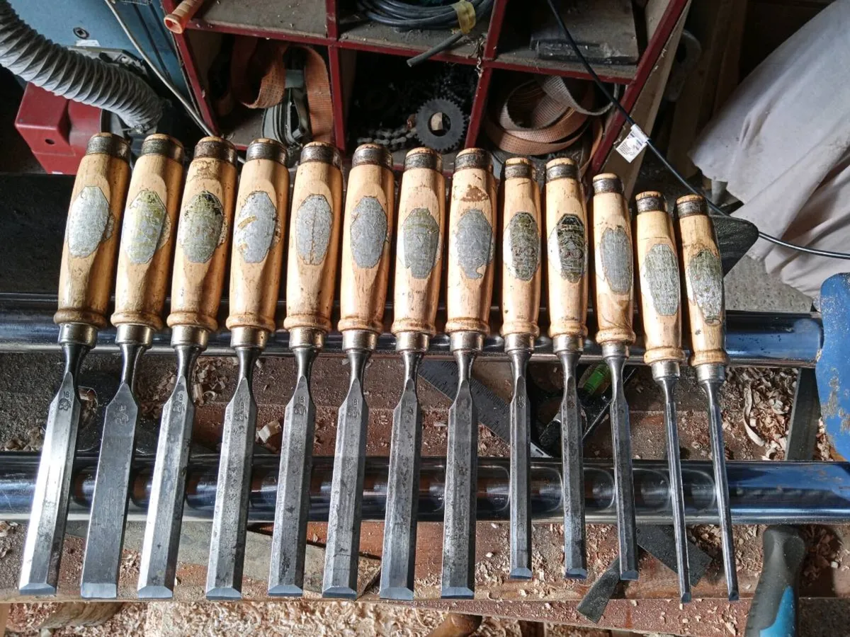 Chisels - Image 1