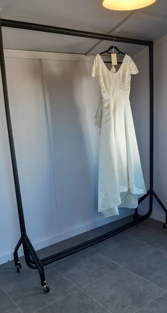 Heavyduty Clothes Rail X 2 - Image 1