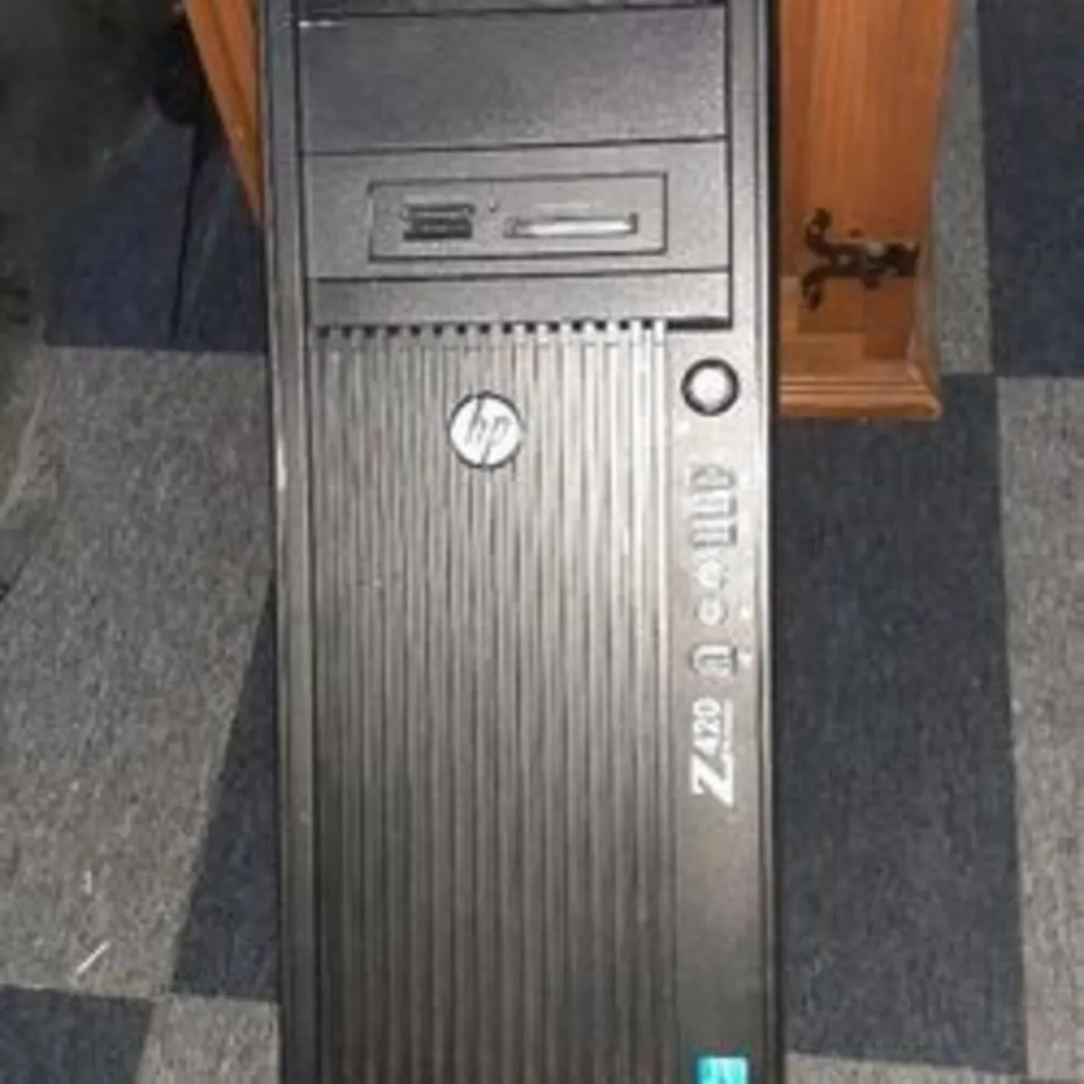 z420 workstation with 48 GB DDR3 RAM Windows 11 a - Image 1