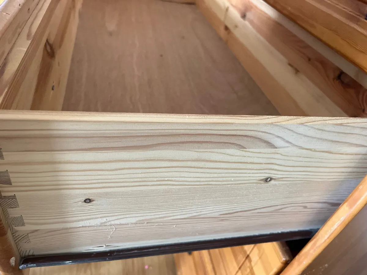 Chest of drawers - Image 3