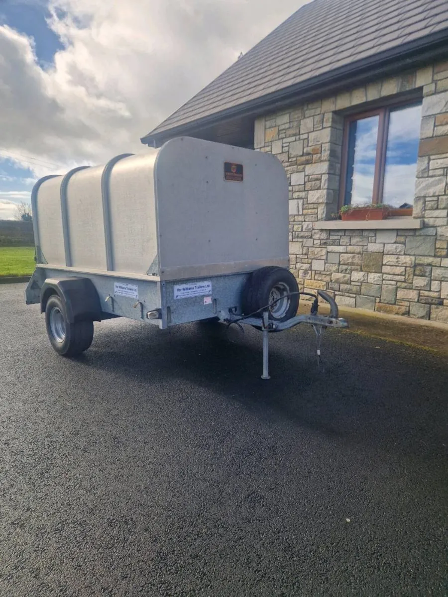 6 x 4 ivor Williams - Image 1