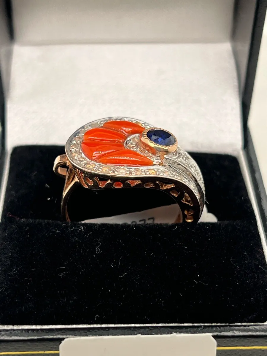 9k rose gold coral ring with sapphire and diamonds - Image 3