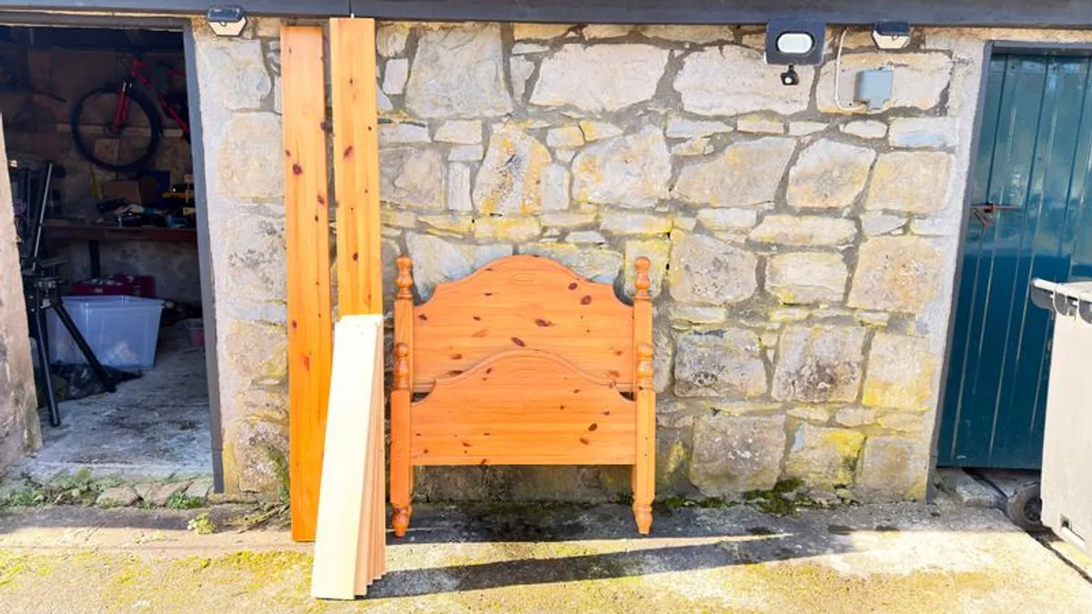 Single Bed with mattress - Image 1