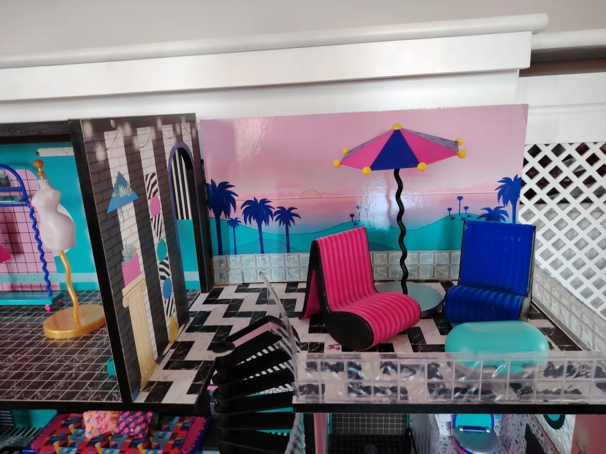 LOL dollhouse, dolls and accessories - Image 4