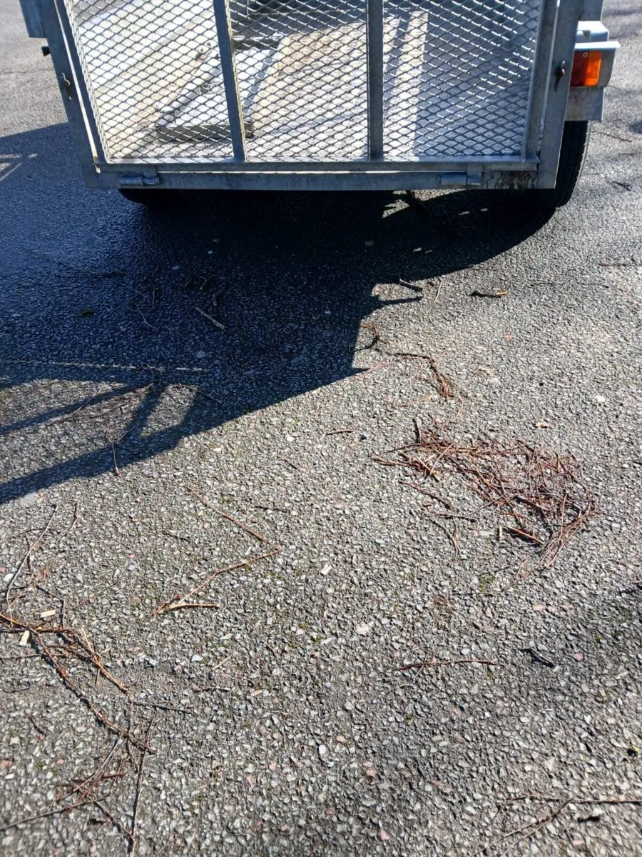 PRO trailer 8ft 4 by 4ft 6 - Image 4