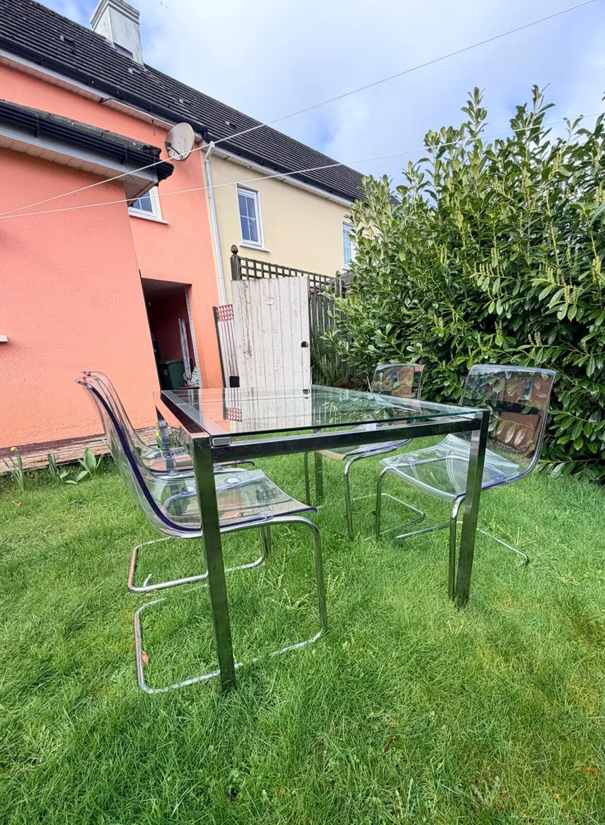 Dining table with the chairs. Cushions for free - Image 4