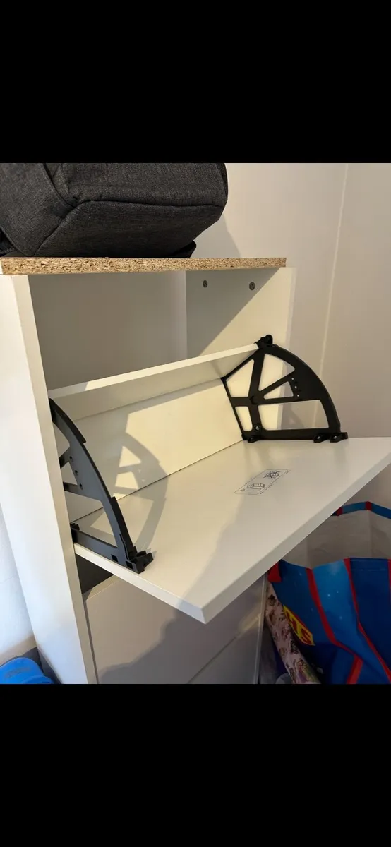 Shoe storage - Image 2