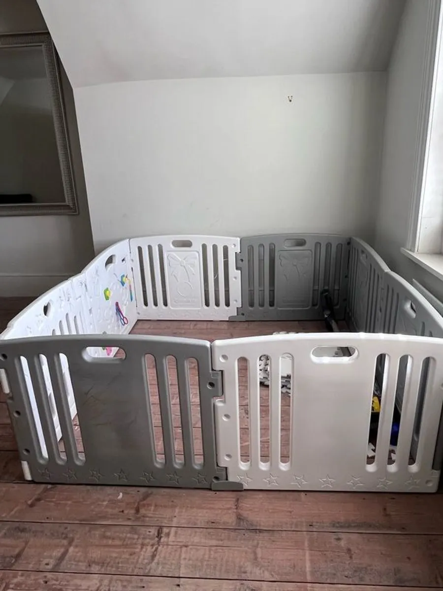 Venture Playpen - Image 2