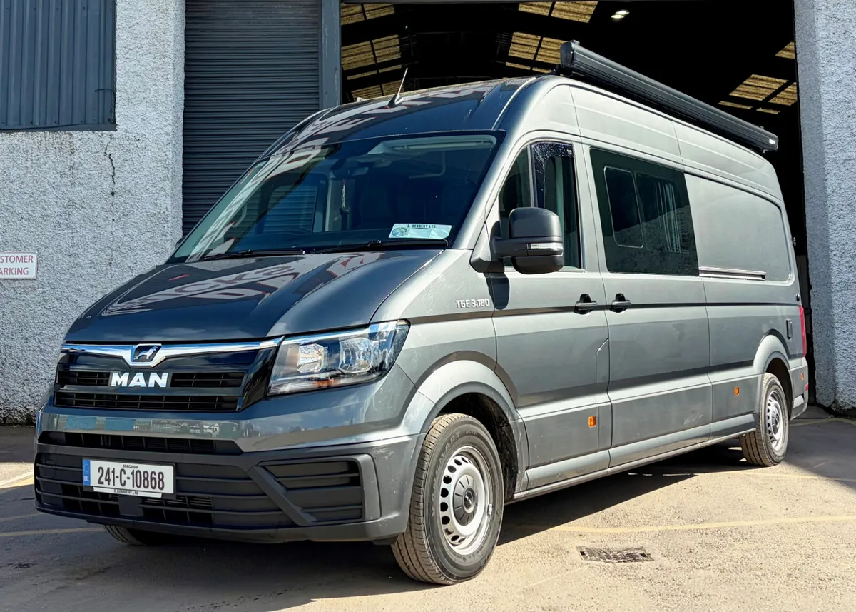 MAN TGE 3.180 5 Berth Camper - Image 1